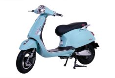 So sánh xe máy điện với xe đạp điện, xe máy điện với xe máy xăng