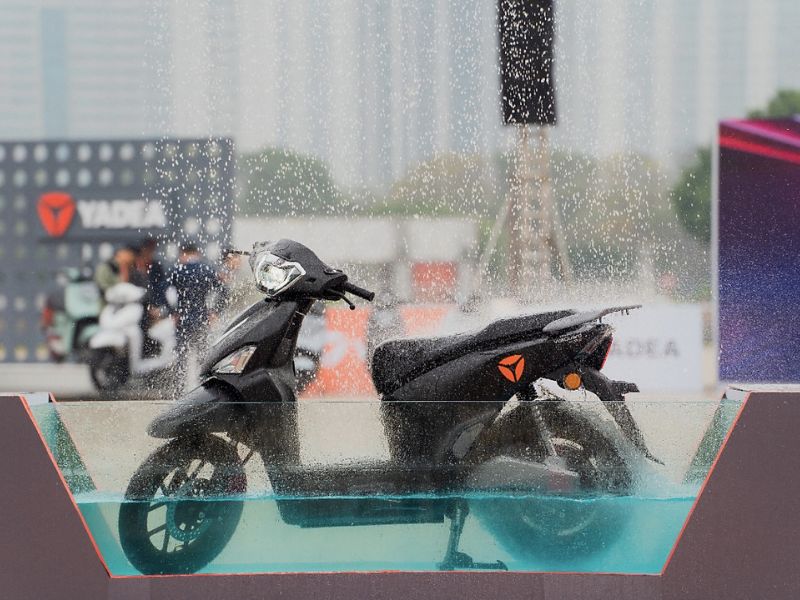 Thắc mắc: Xe điện Yadea có chống nước không?